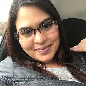 Meet your Posher, Miriam